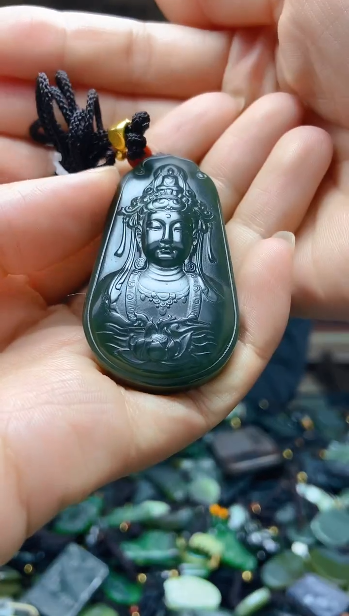 颈饰未镶嵌和田玉1