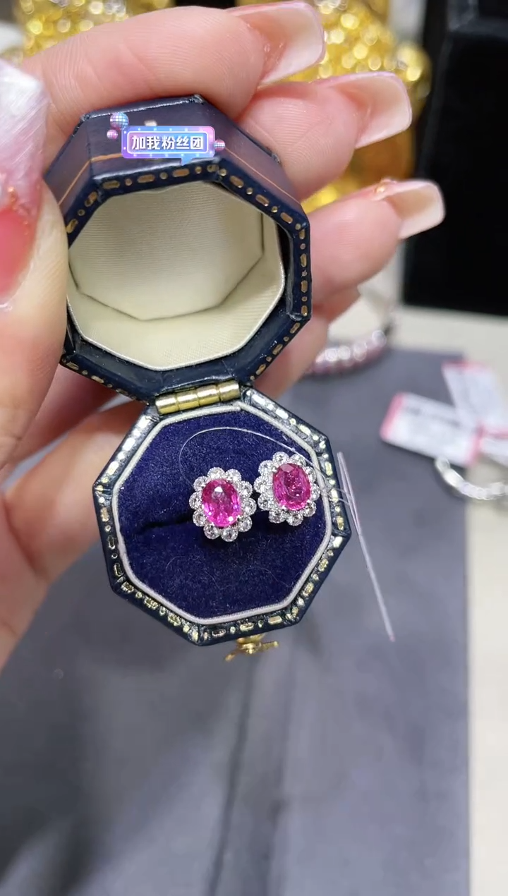 【闪购商品】红宝石耳饰18K金镶嵌·