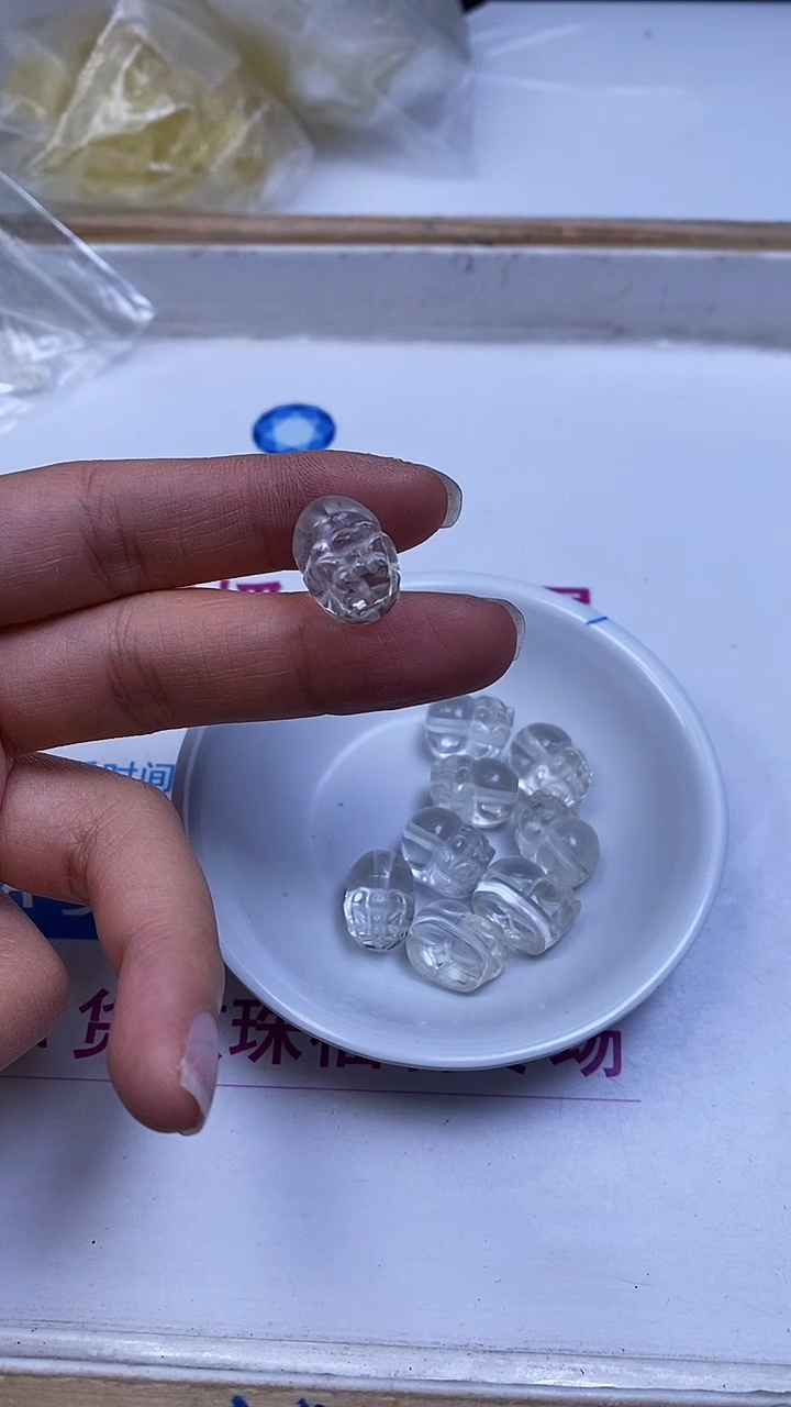 未镶嵌珠宝半成品水晶D856 白水晶 皮休15*11mm1个8.8元