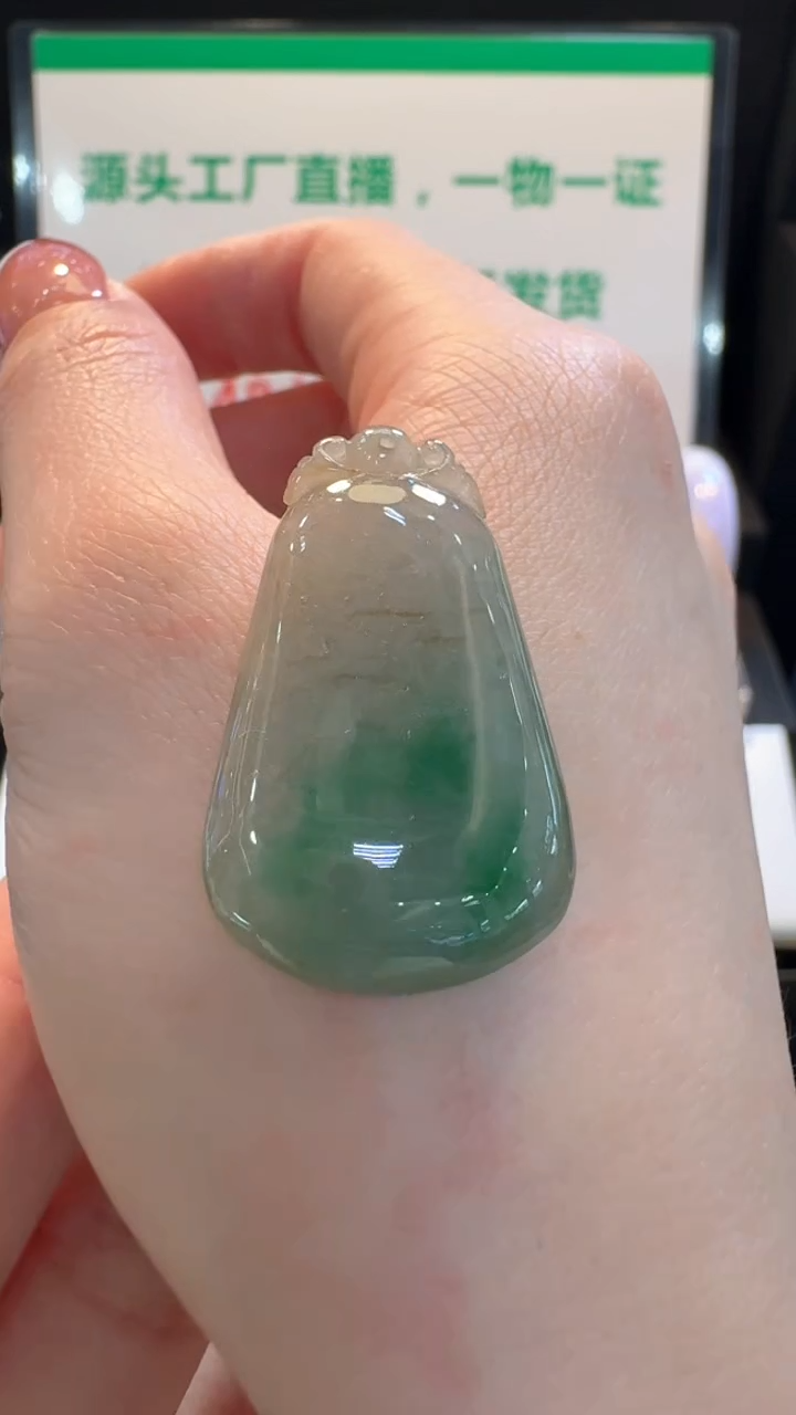 【闪购商品】翡翠挂件未镶嵌冰福瓜