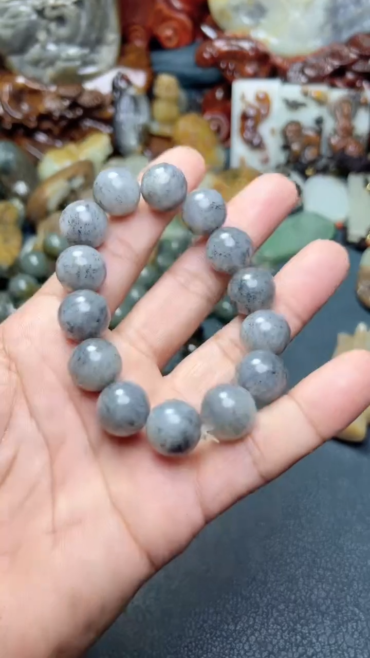 和田玉未镶嵌把件-0