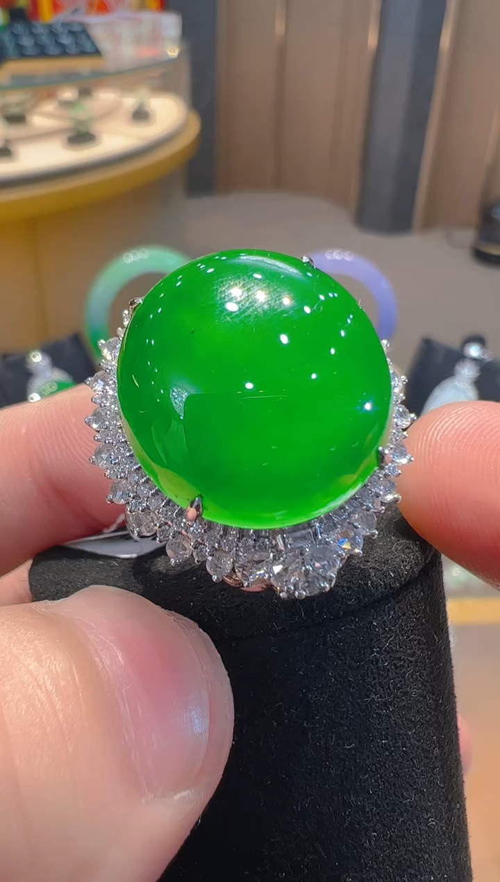 【闪购商品】翡翠戒指18K金镶嵌            