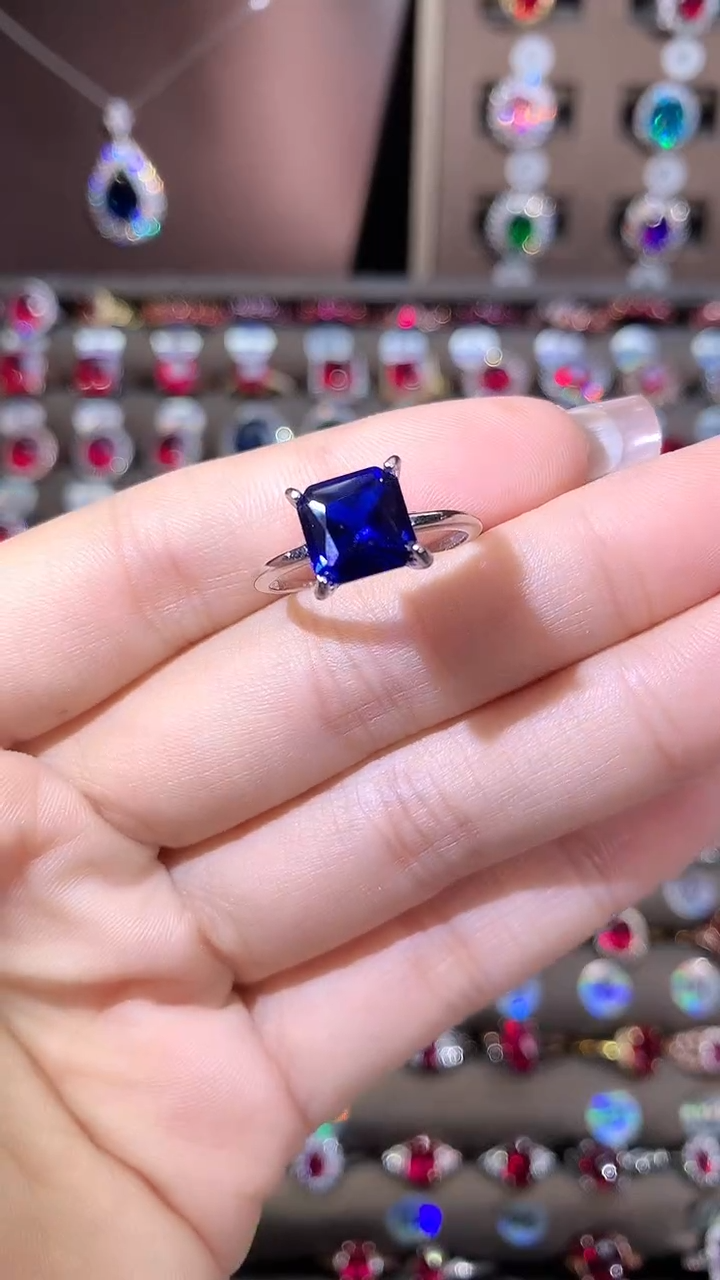 银S925镶嵌戒指红宝石8银色