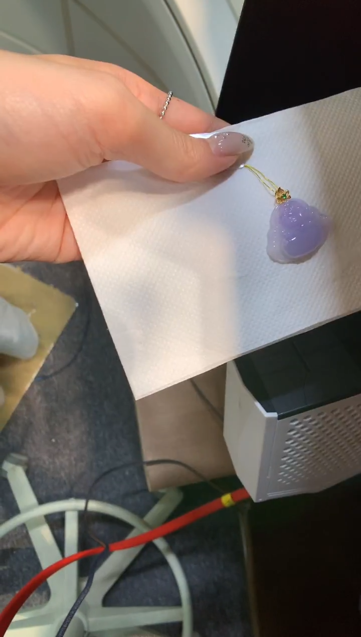 颈饰18K金镶嵌翡翠佛公佛公