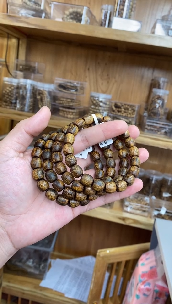 沉香手串海南红金猊老型单圈1.0多样性发其一