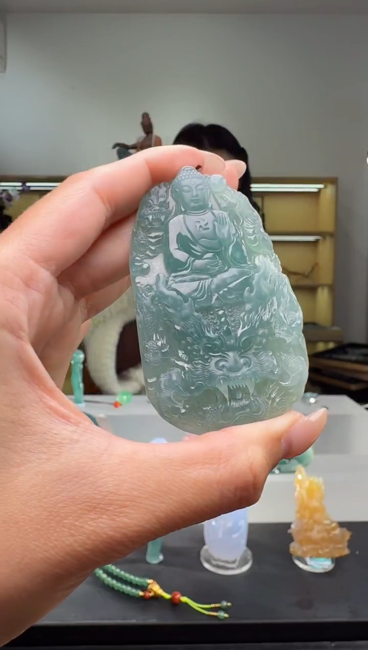 吊坠(赠链)未镶嵌翡翠大日