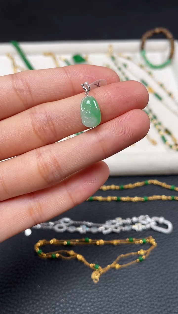 【闪购商品】翡翠吊坠(不含链)18K金镶嵌一个  JK131