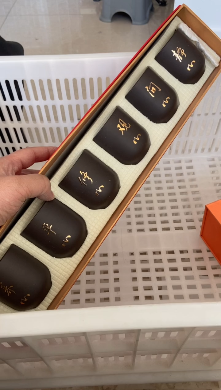 杯无运费险有瑕疵的摄影的产品有使用过的痕迹有点脏介意勿拍杯