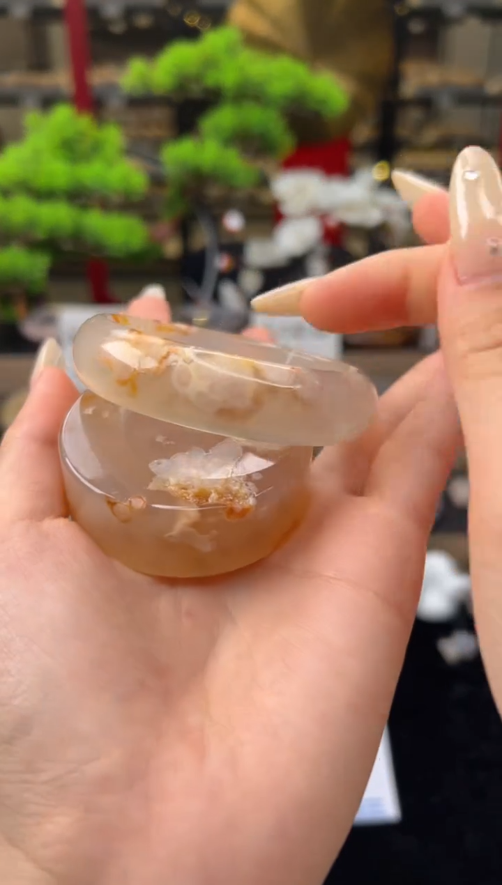 【闪购商品】石英质玉手镯未镶嵌57圈口（赠送镯心）21207