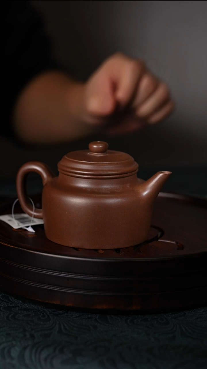 16号剑流德钟紫砂壶