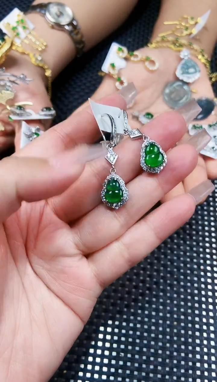 【闪购商品】翡翠耳饰未镶嵌111111111