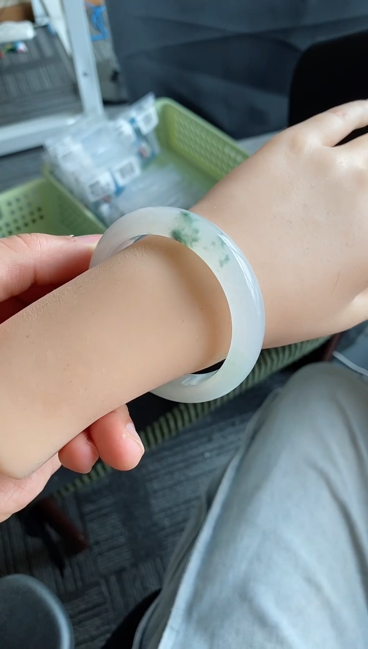 【闪购商品】翡翠手镯未镶嵌47号55.0*12.5*8.7正圈