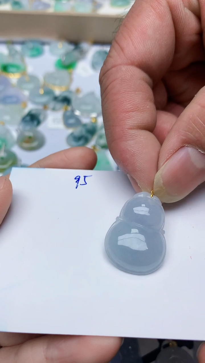 【闪购商品】翡翠颈饰18K金镶嵌天然翡翠A货