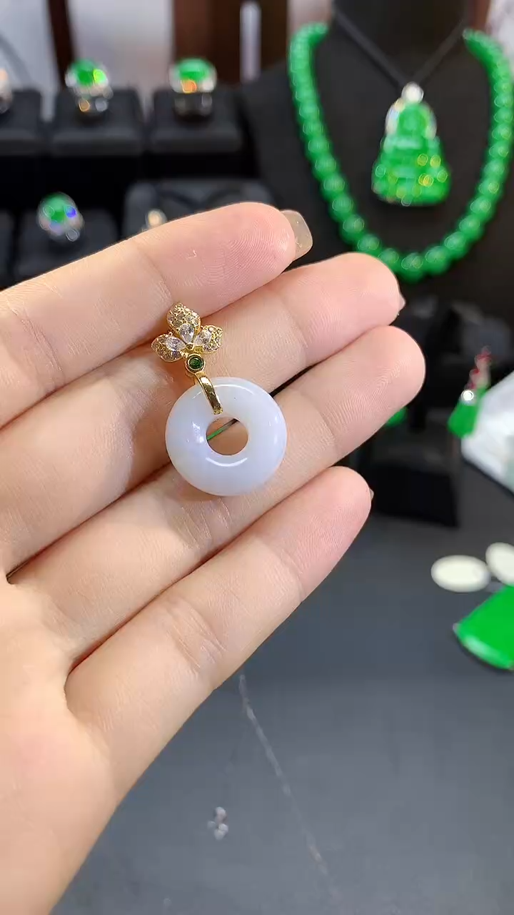 【闪购商品】翡翠颈饰银S925镶嵌90067翡翠吊坠