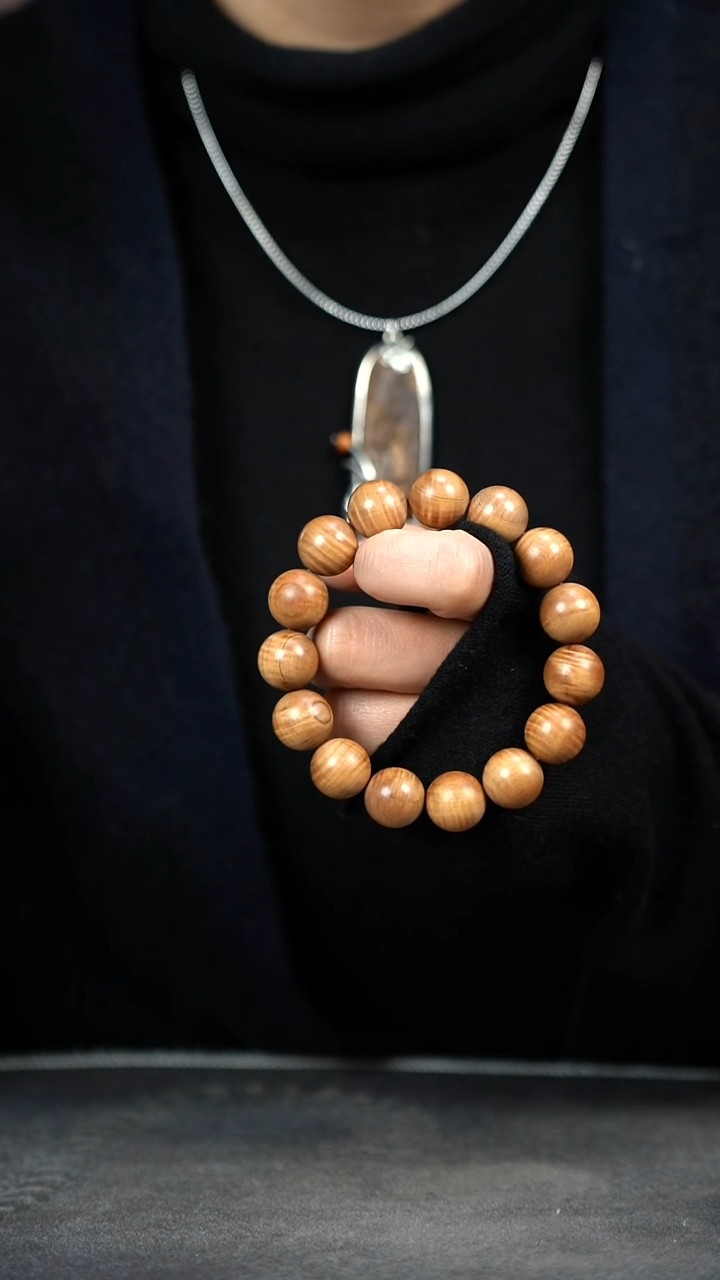 【闪购商品】檀香木木雕黑肉满水波15MM单圈