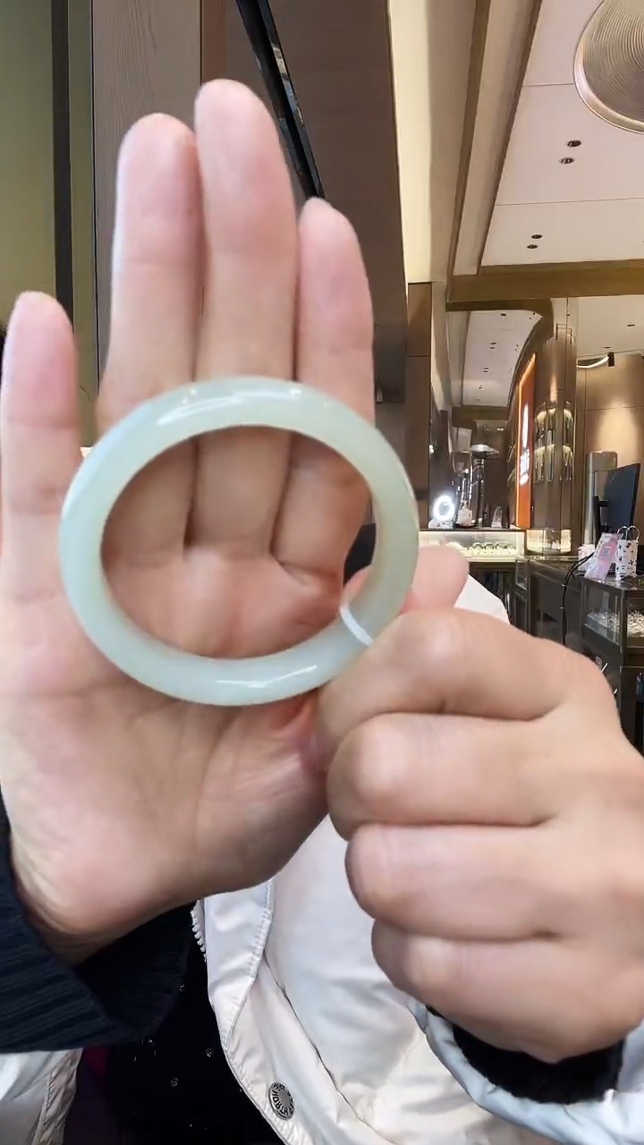 【闪购商品】和田玉手镯未镶嵌晚晴镯53