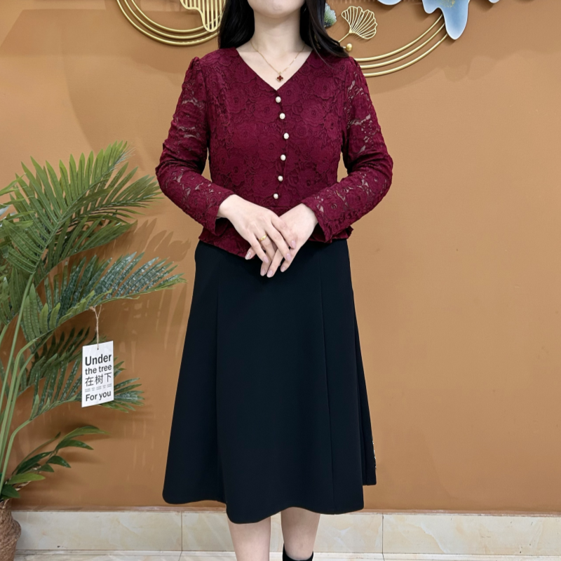 春秋季新款蕾丝假两件连衣裙洋气时尚遮肉显瘦气质百搭中长款女士