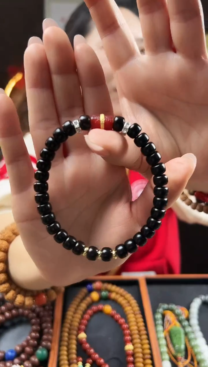 【闪购商品】椰蒂吊坠黑金椰帝手串