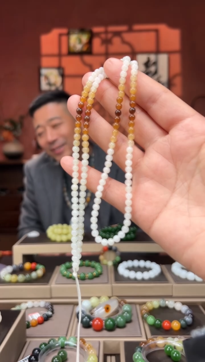 未镶嵌手链和田玉手链