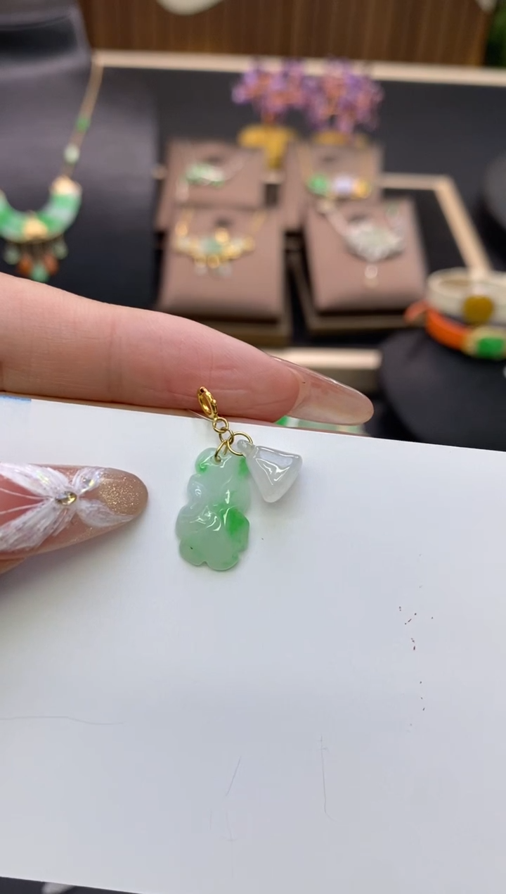 【闪购商品】翡翠颈饰18K金镶嵌净货16246