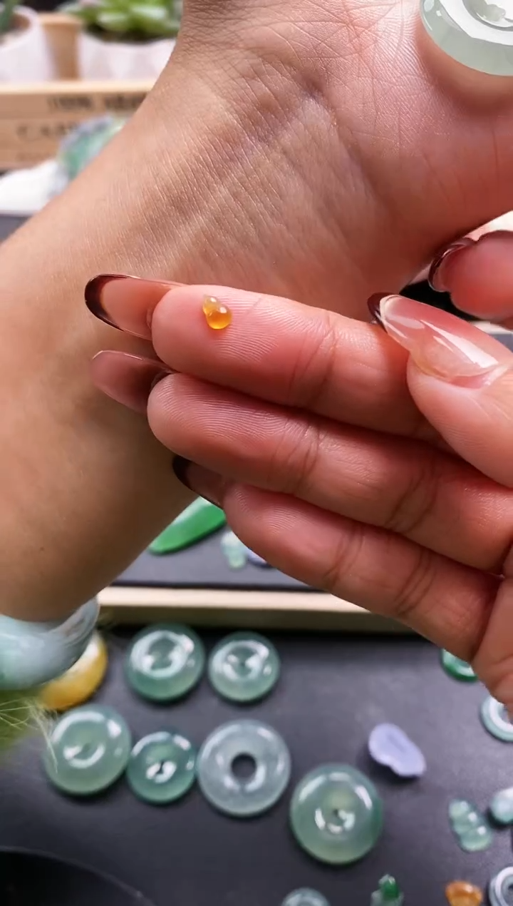 裸石翡翠人**物葫芦  定向 人间怪物