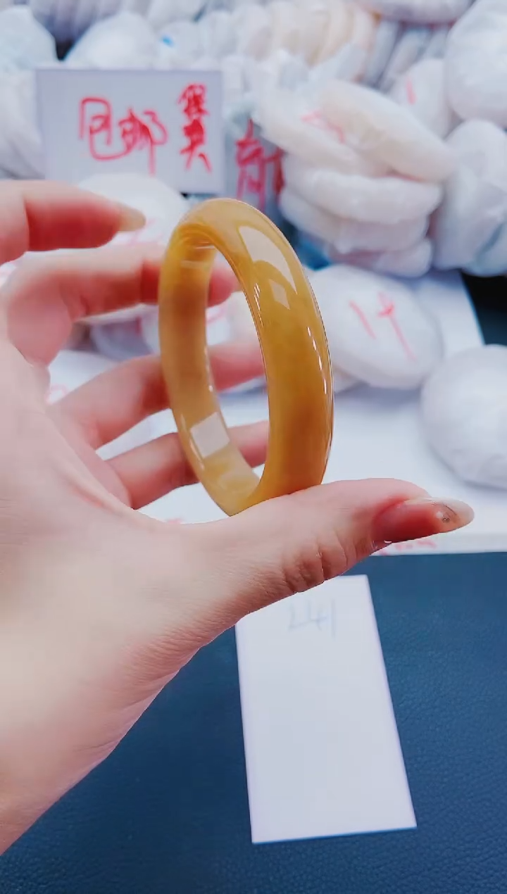未镶嵌手镯石英质玉L41-60-61
