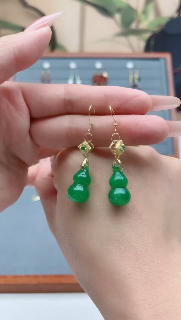 【闪购商品】玛瑙/玉髓耳饰银S925镀金镶嵌22葫芦绿色