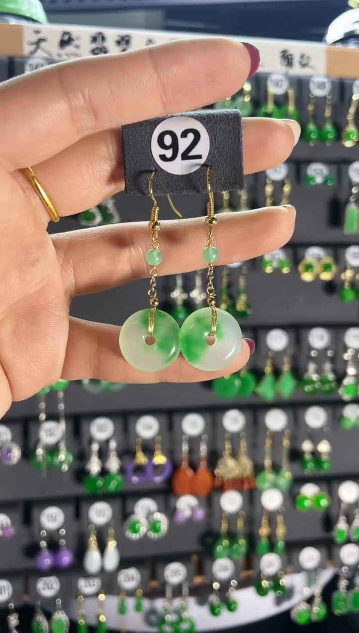 【闪购商品】翡翠耳饰银S925镶嵌92...