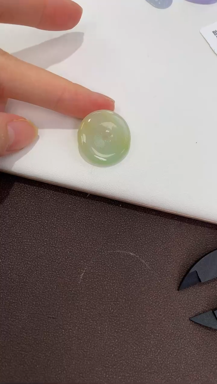 翡翠未镶嵌颈饰天然缅甸a货翡翠