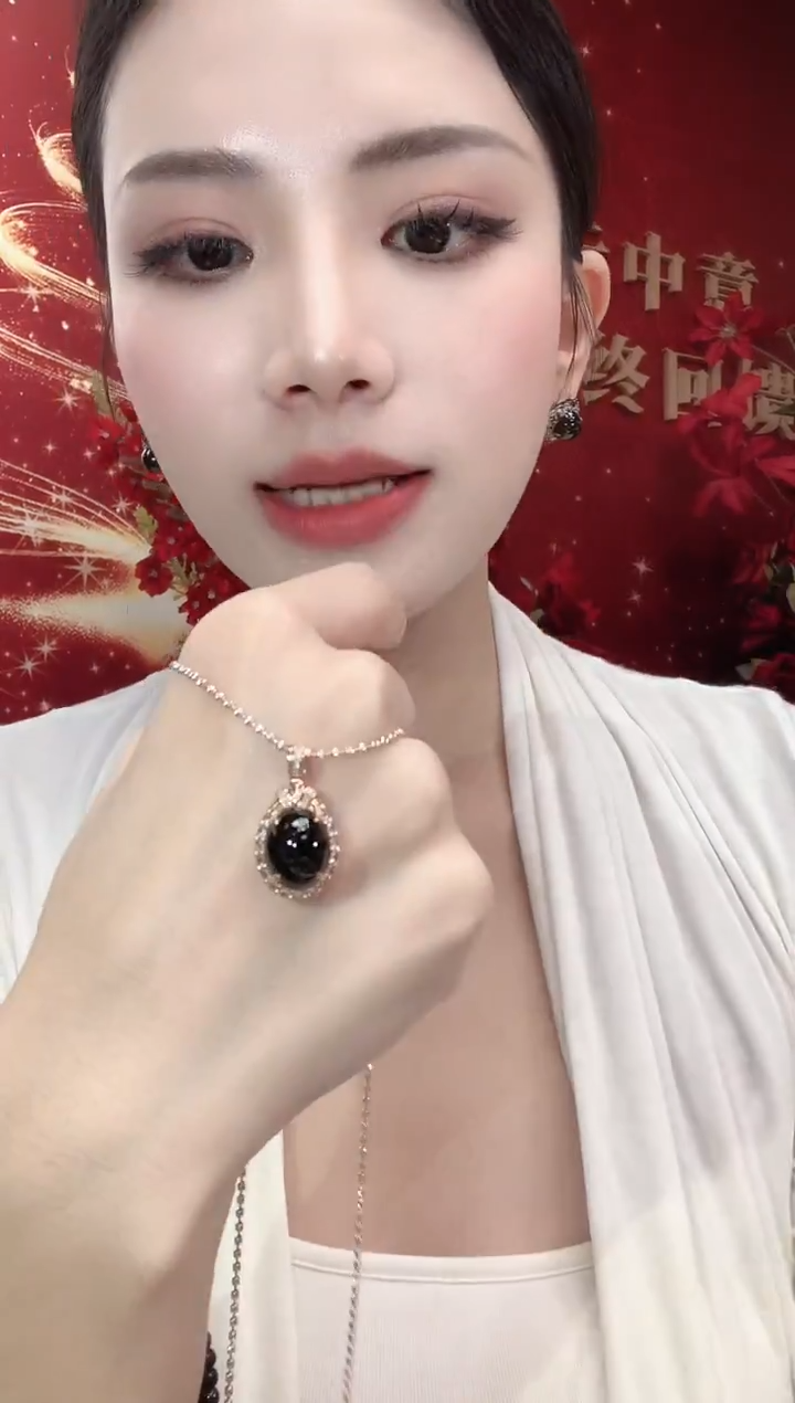 吊坠(不含链)18K金镶嵌翡翠D36