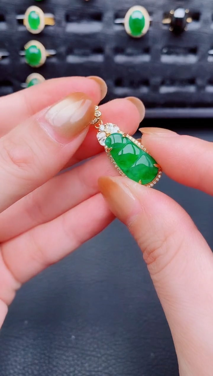 【闪购商品】翡翠颈饰银S925镶嵌天然a货翡翠186