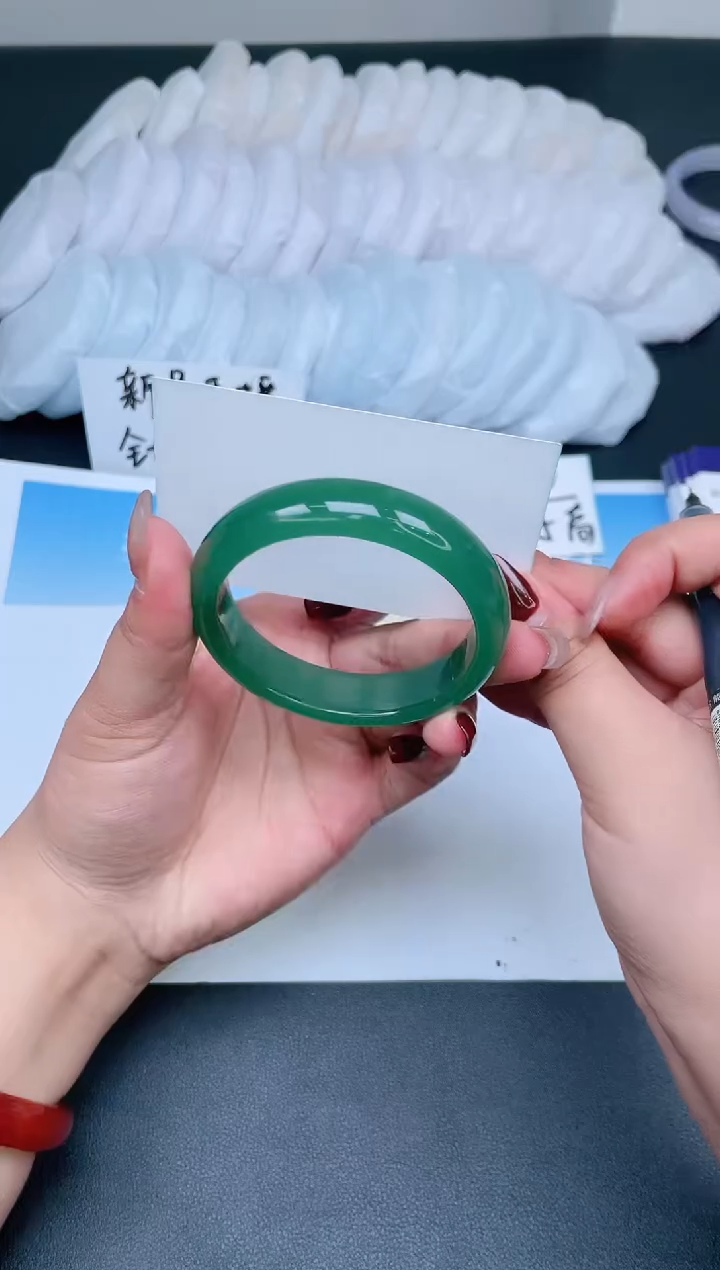 【闪购商品】石英质玉手镯未镶嵌465-55.5