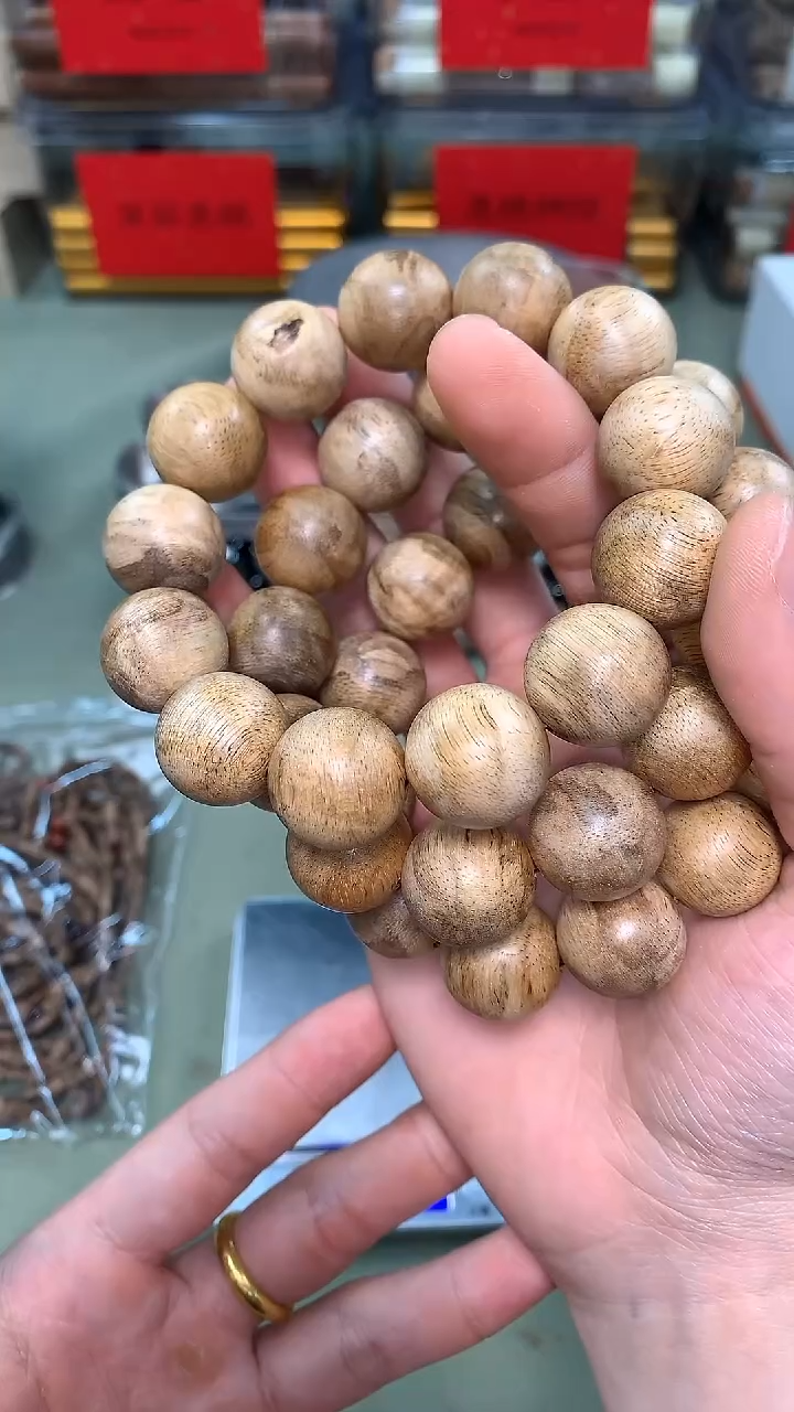 越南顺化软丝奇楠种18mm单圈多样性发其一