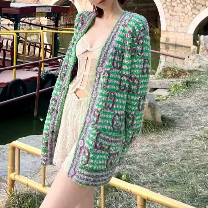 99新 GUCCI/古驰 S码绿色条纹拼紫色混色logo提花针织开衫