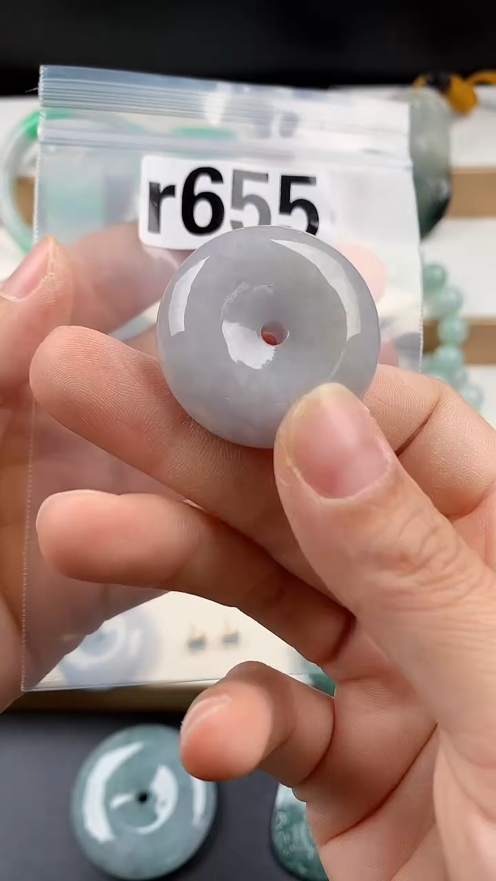 颈饰未镶嵌翡翠天然翡翠吊坠挂件