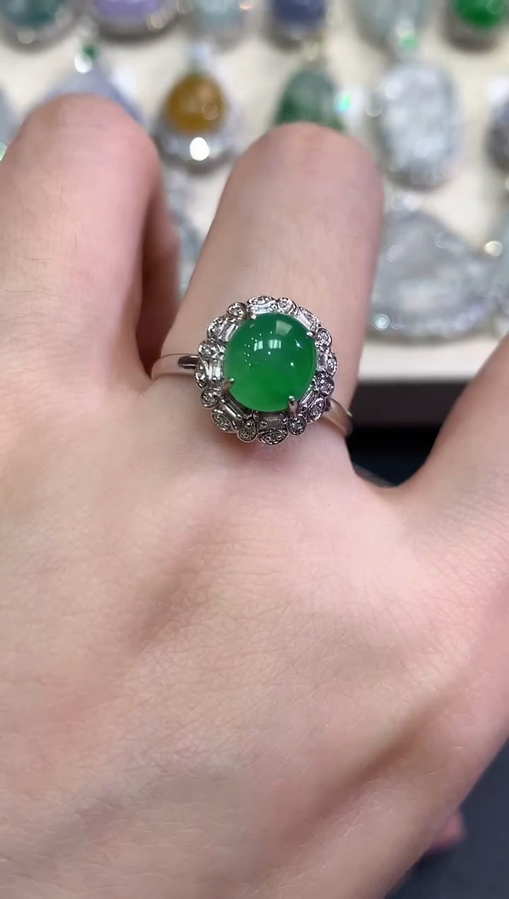 【闪购商品】翡翠戒指18K金镶嵌B104   