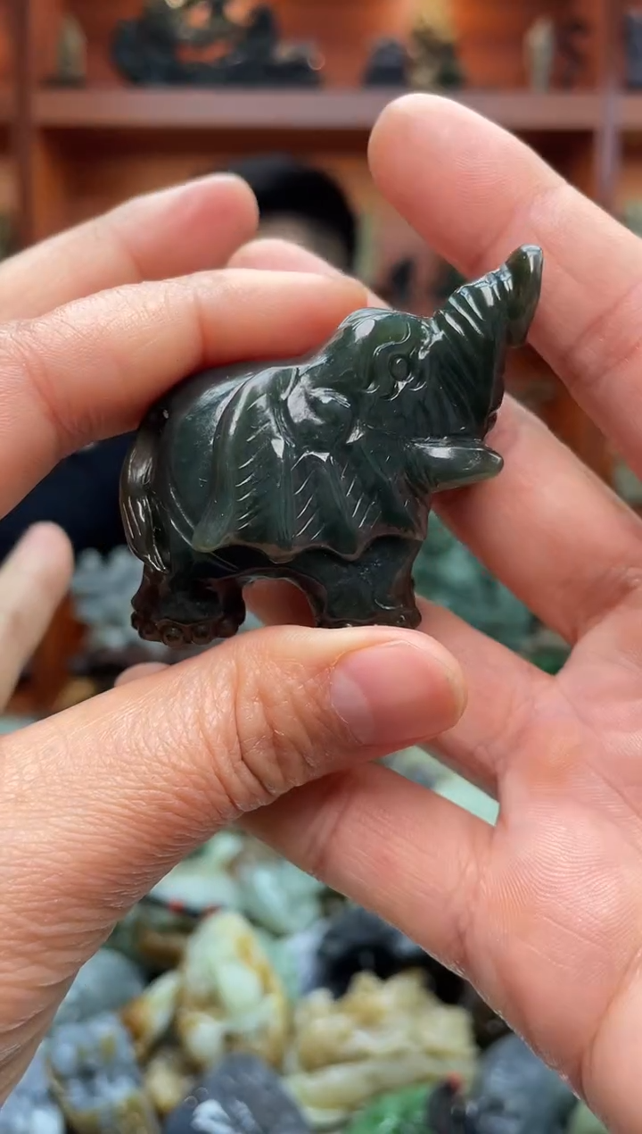 未镶嵌和田玉把件1