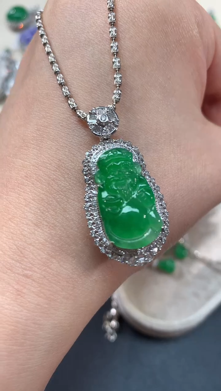 【闪购商品】翡翠吊坠(不含链)18K金镶嵌V60|25000+0