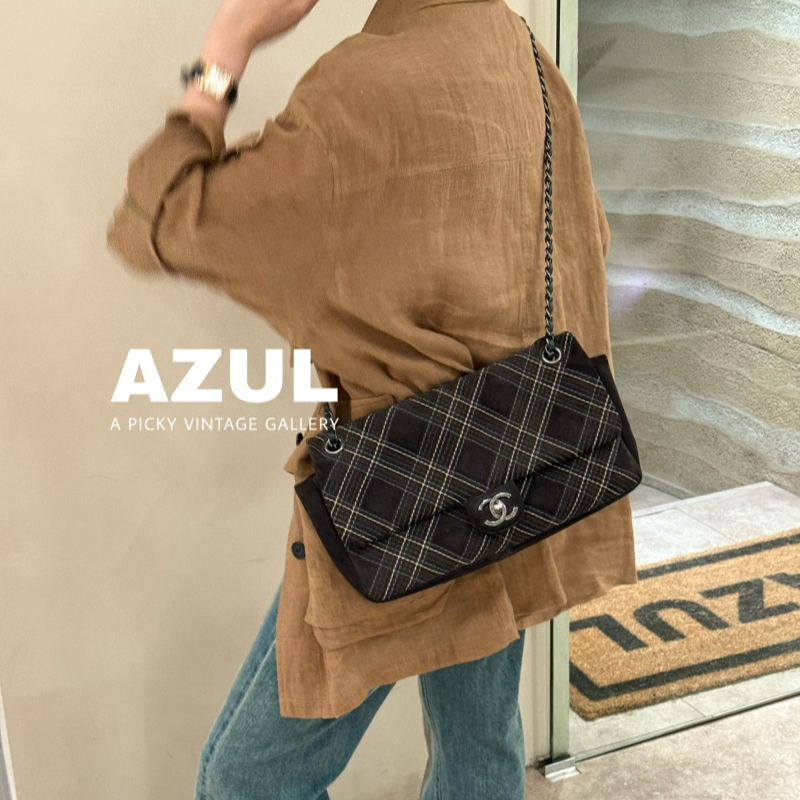 95新 Chanel/香奈儿 灰棕麂皮银扣外缝线cf单肩包 50497