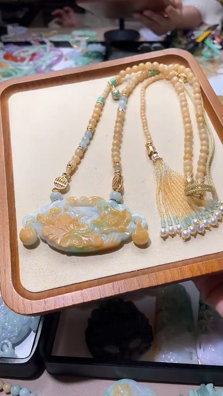 【闪购商品】翡翠颈饰未镶嵌吊坠