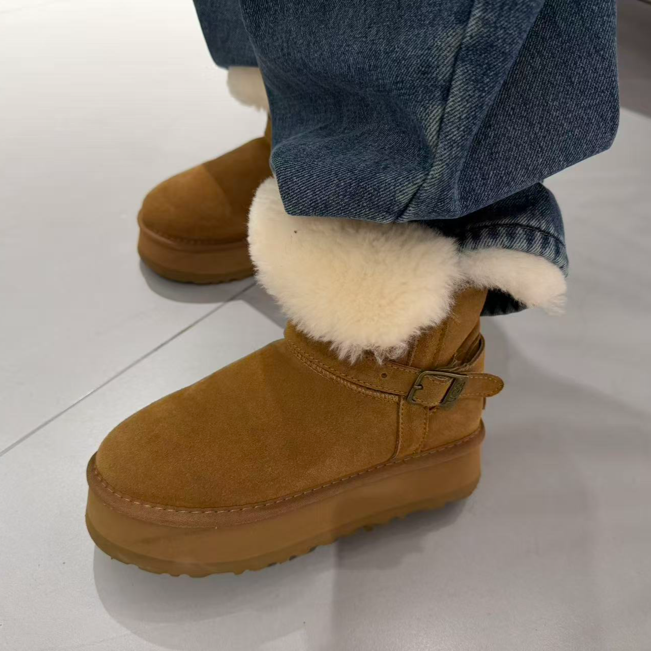 保暖时尚雪地靴桑坡加厚女雪地靴20260101