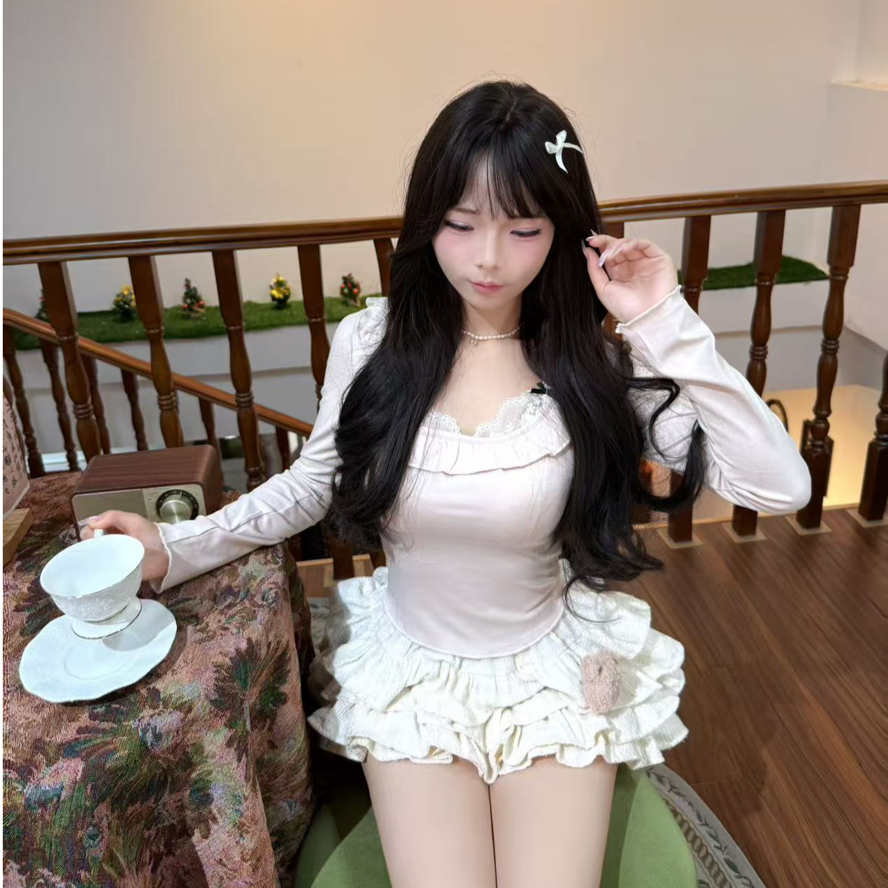 秋冬修身短款打底长袖显瘦时尚套装内搭辣妹上衣+小熊蛋糕裙