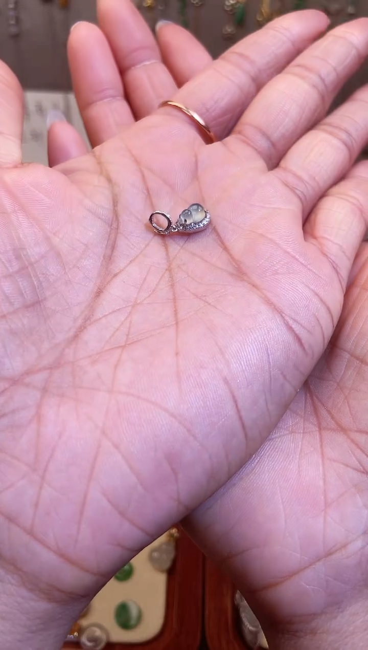 【闪购商品】翡翠吊坠(不含链)18K金镶嵌12345678