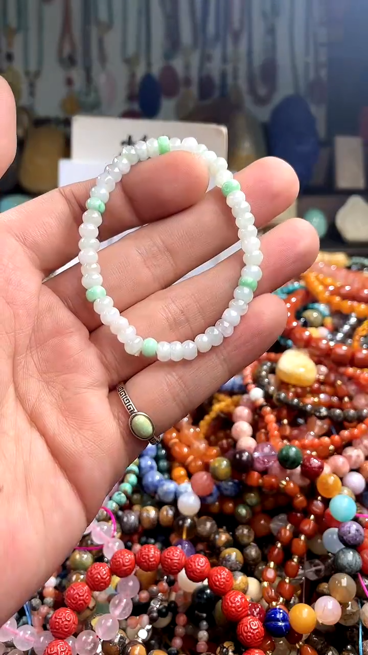 【闪购商品】翡翠手链未镶嵌(一物一件)149523