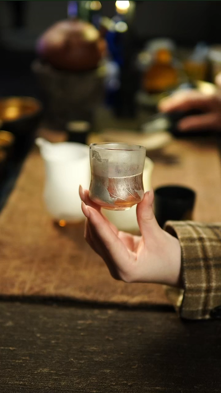 茶盏王沁叠影公道