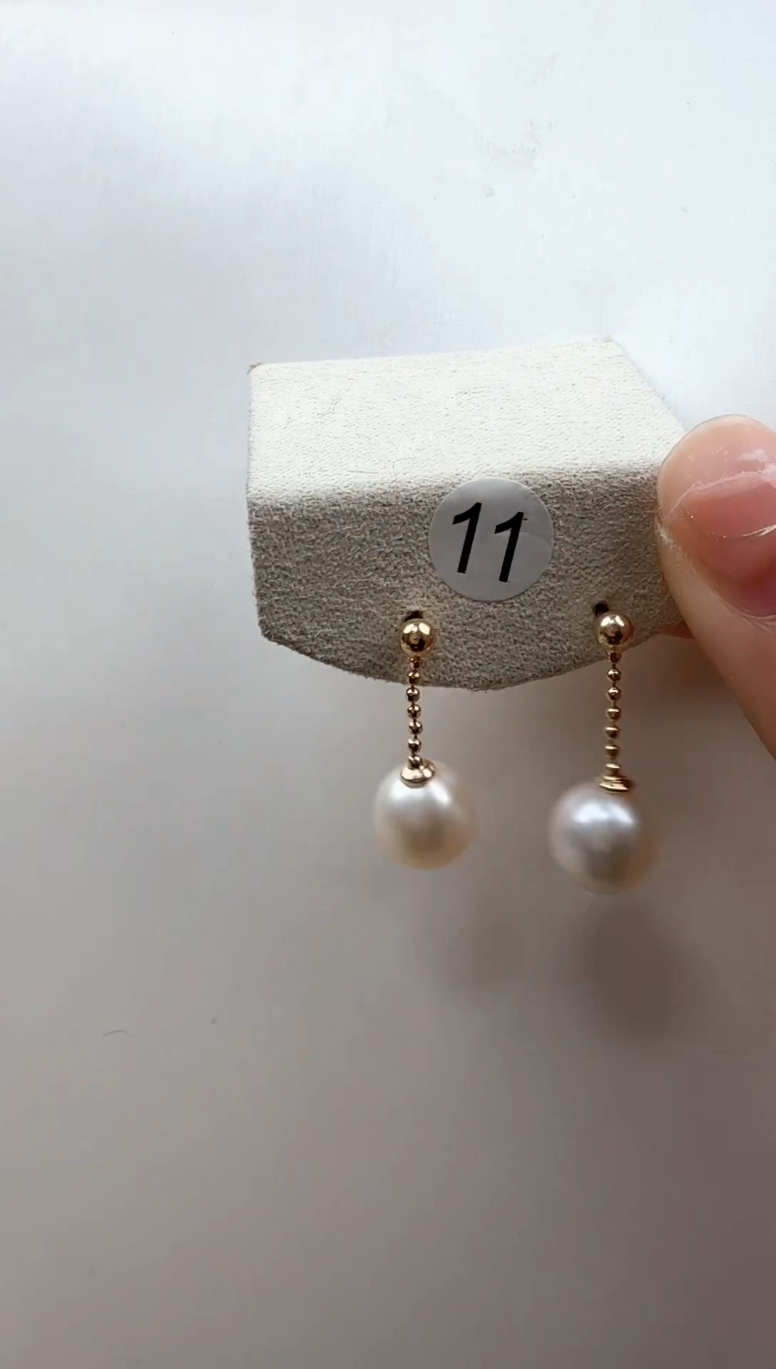 【闪购商品】淡水珍珠耳饰银S925镶嵌8-9mm淡水无核耳钉