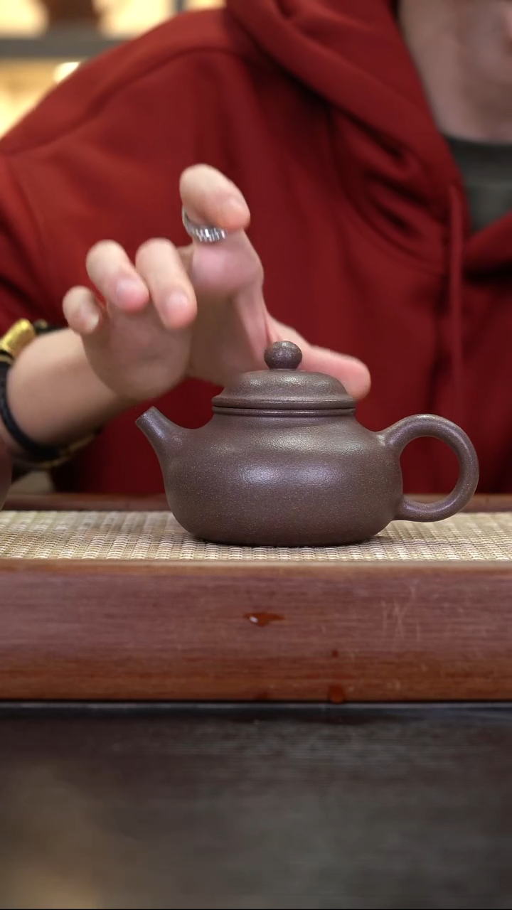 茶壶紫砂   JF    全砂桃花泥    容天  230cc