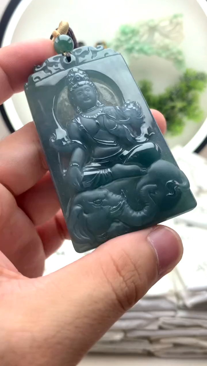 颈饰未镶嵌翡翠普贤
