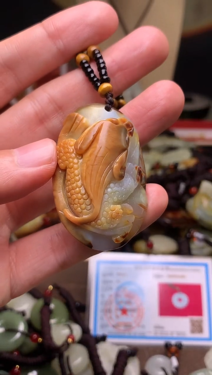 颈饰未镶嵌和田玉新疆料青海料清水和田玉吊坠