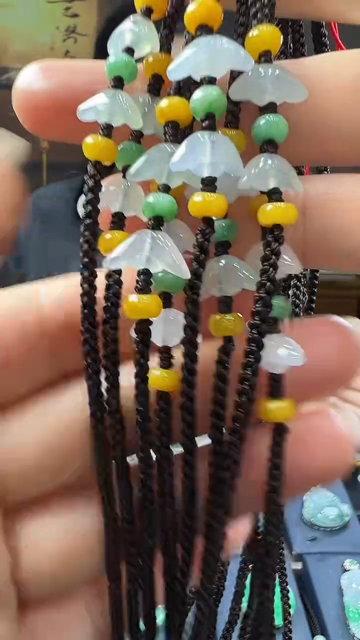 未镶嵌挂件翡翠美背（多样性发其一）